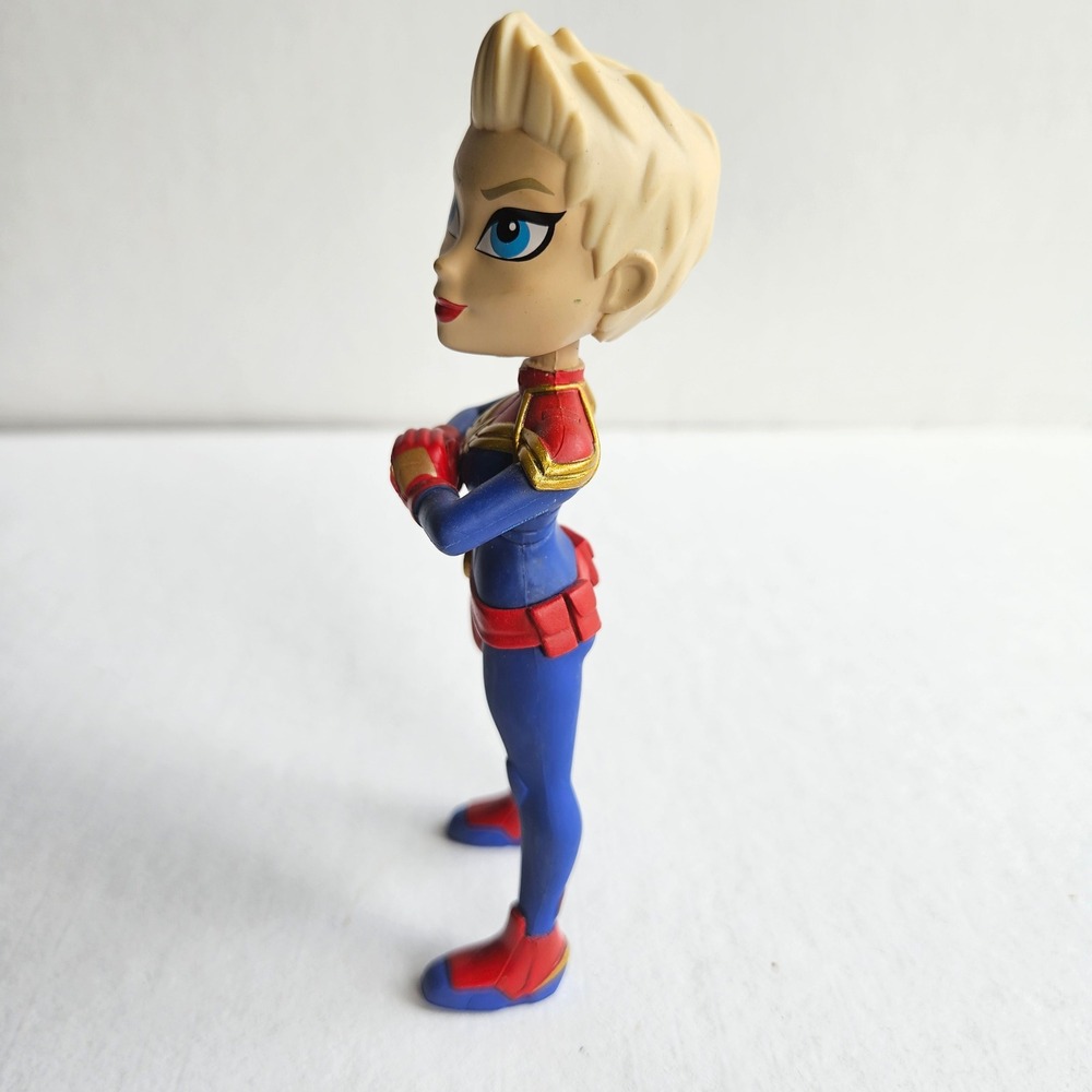 Marvel Captain Marvel Carol Danvers 5 Inch Stylized Action Figure Blue Red Gold - Picture 3 of 5
